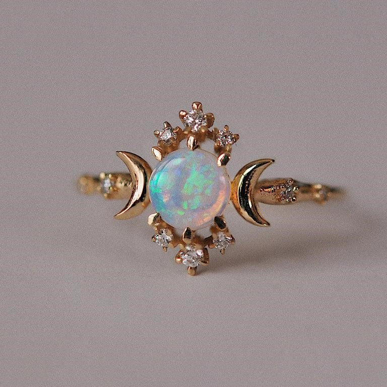 The Star Ring and Its Many Meanings – Spero London