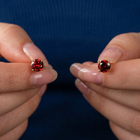 9ct Gold Garnet Stud Earrings