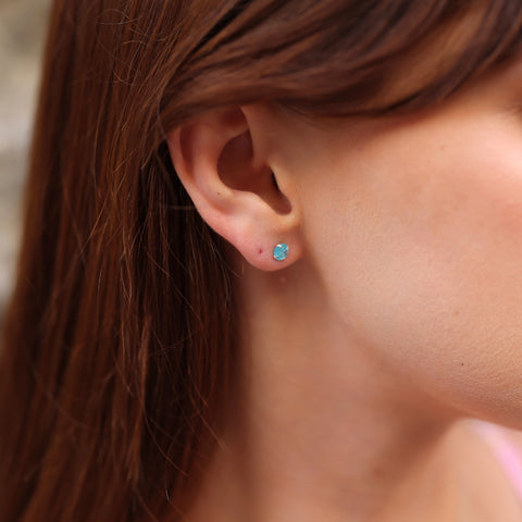 Sterling Silver Glittering Blue Stud Earring