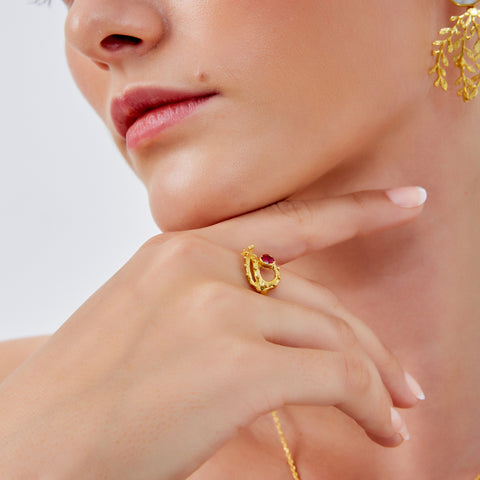 Emerald and Ruby Color Jewelled Dragon Back Ring