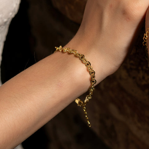 Floral Cut-Out Textured Link Chain Bracelet