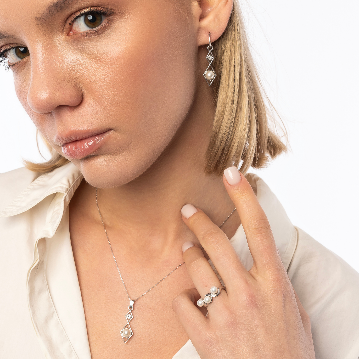 Sterling Silver Rhombus 3D Pearl Earrings