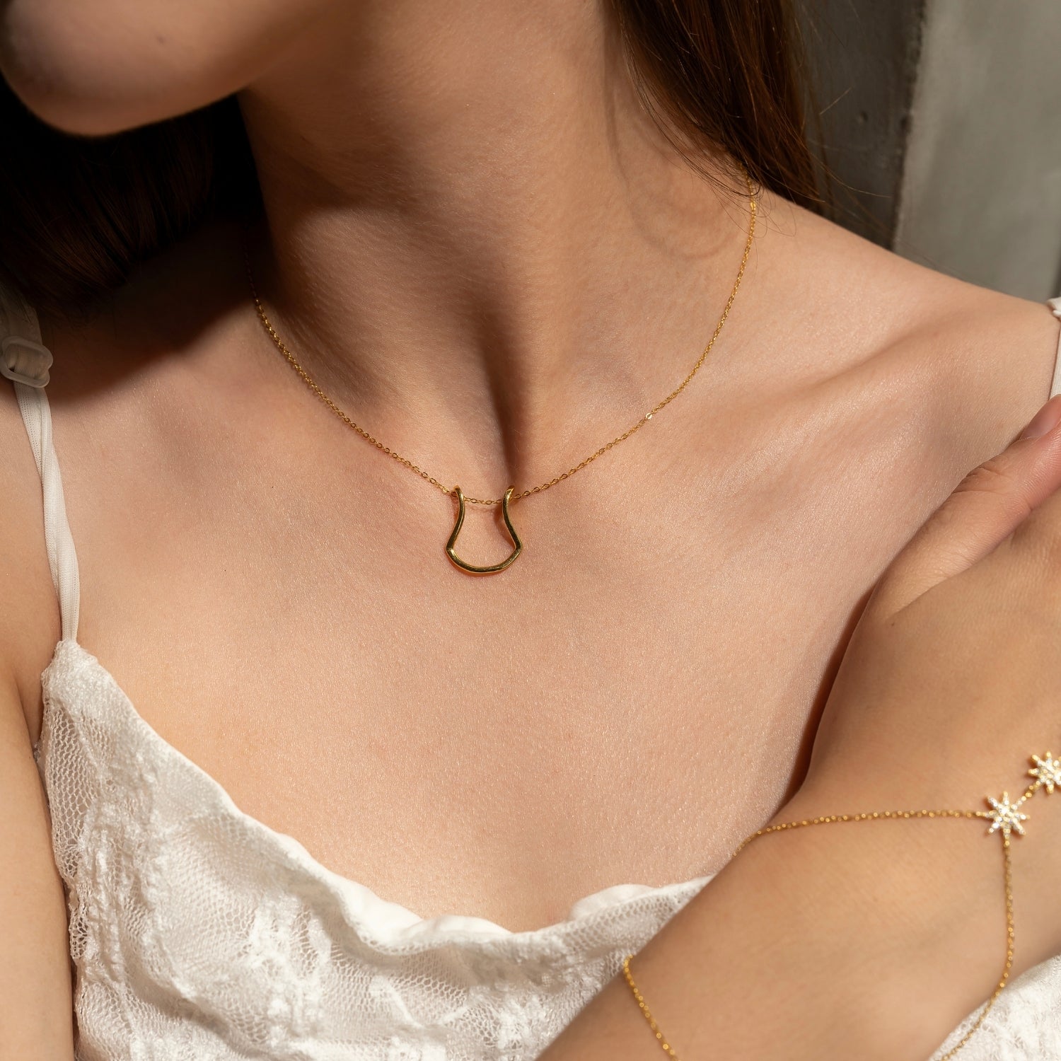 Horseshoe Ring Holder Necklace in Sterling Silver