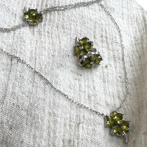 Four Leaf Clover Sterling Silver Necklace - Mystic Green